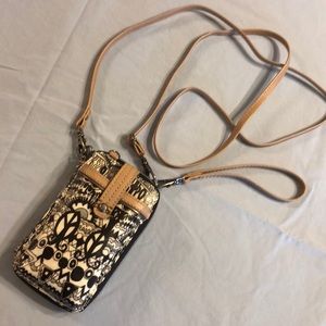Sakroots wallet crossbody. 📿